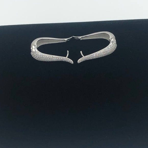 3ct Tulip Hoop Earrings - Picture 11 of 13